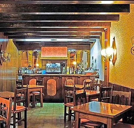 Garona Hotel 2*