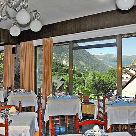 Hotel Garona 2*